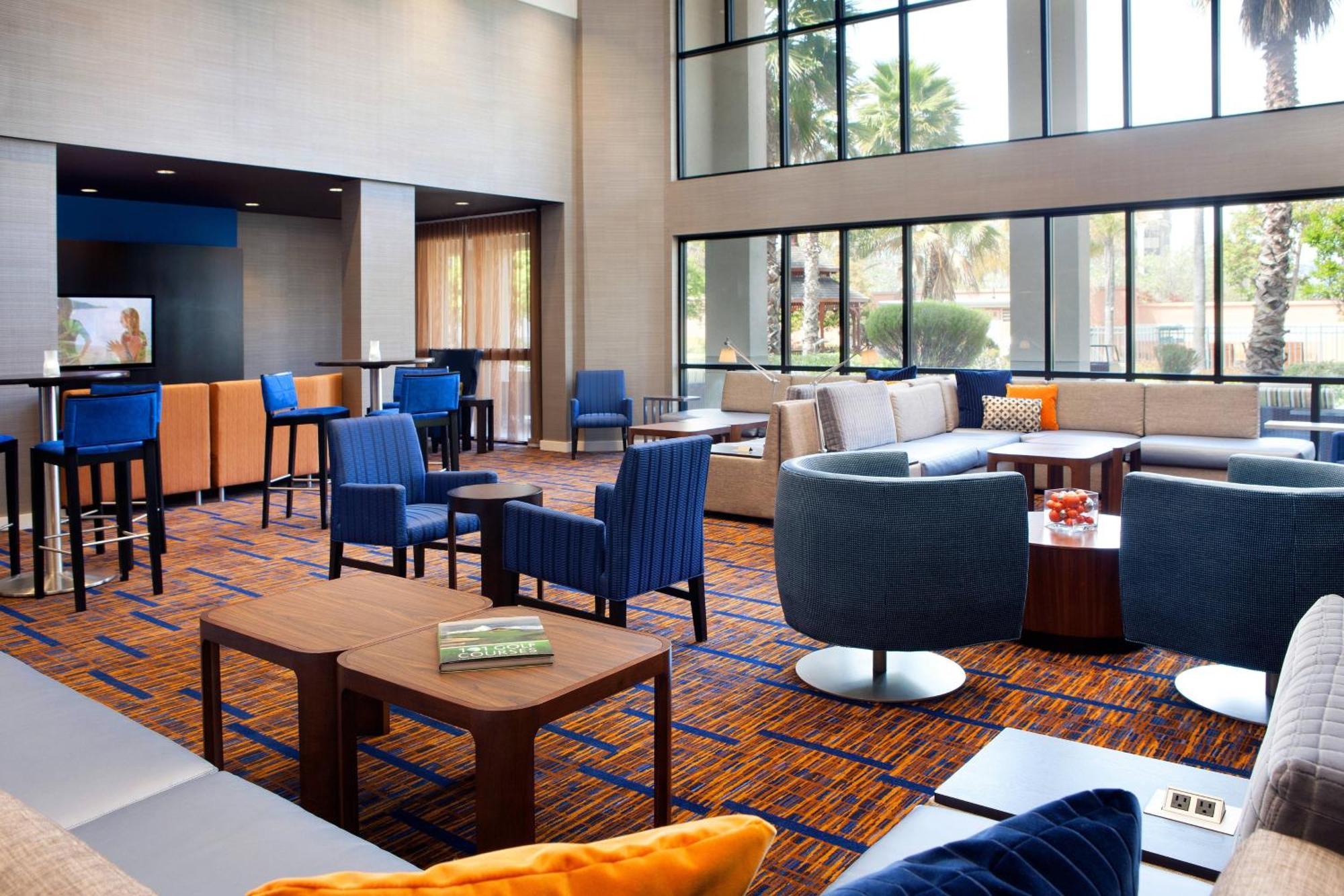Hotel Courtyard By Marriott Oakland Airport Exterior foto